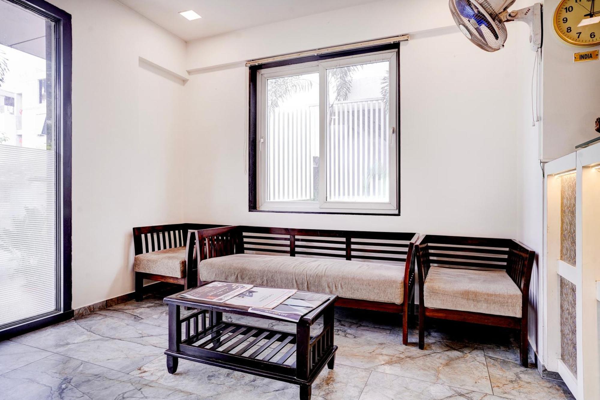 Townhouse Oak Kopar Khairane Navi Mumbai Formerly Ivy Hotel 외부 사진