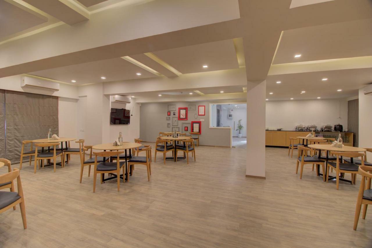 Townhouse Oak Kopar Khairane Navi Mumbai Formerly Ivy Hotel 외부 사진