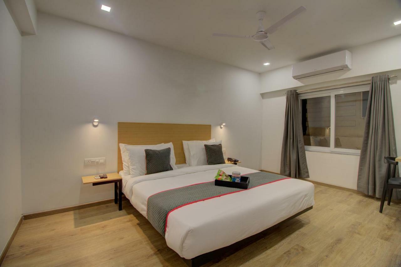 Townhouse Oak Kopar Khairane Navi Mumbai Formerly Ivy Hotel 외부 사진