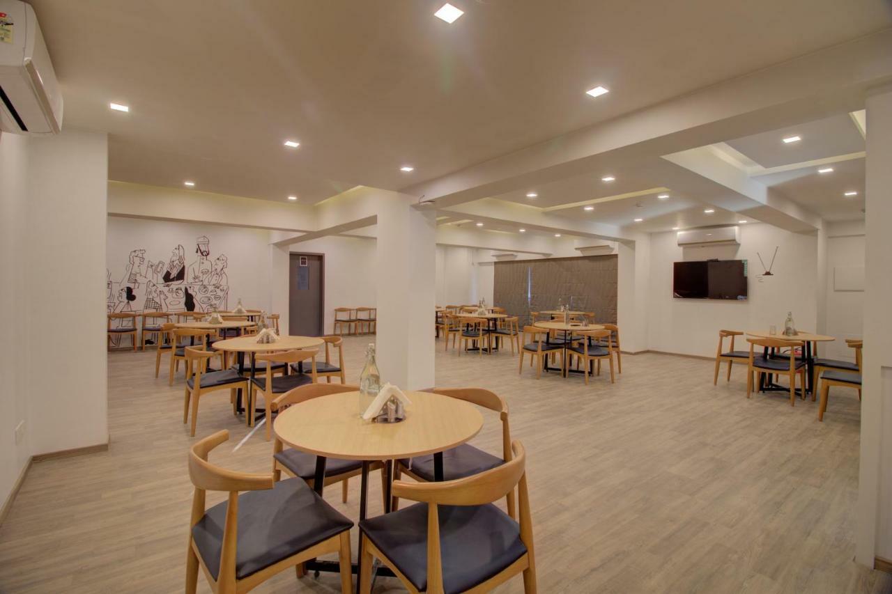 Townhouse Oak Kopar Khairane Navi Mumbai Formerly Ivy Hotel 외부 사진