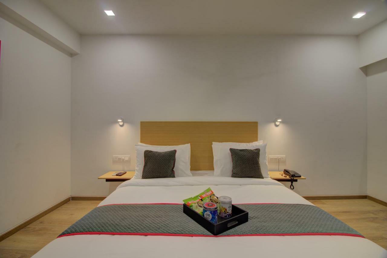 Townhouse Oak Kopar Khairane Navi Mumbai Formerly Ivy Hotel 외부 사진