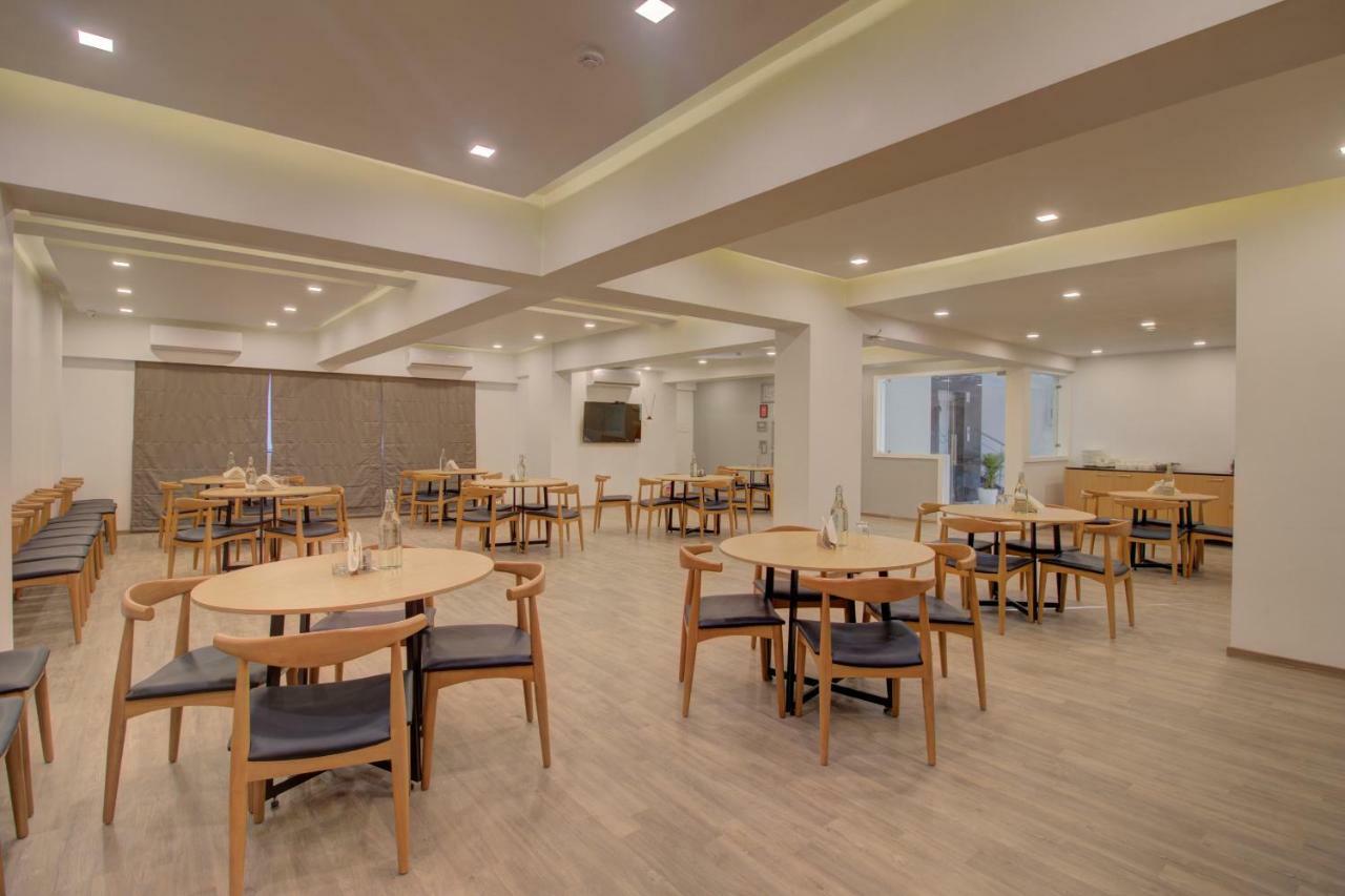 Townhouse Oak Kopar Khairane Navi Mumbai Formerly Ivy Hotel 외부 사진